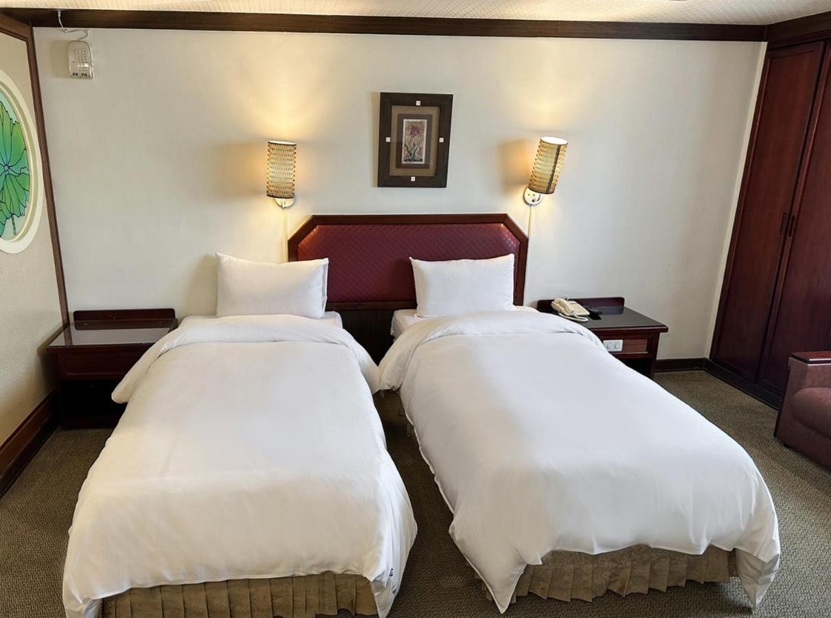 Guide Hotel Changhua Jhongjheng Exterior photo