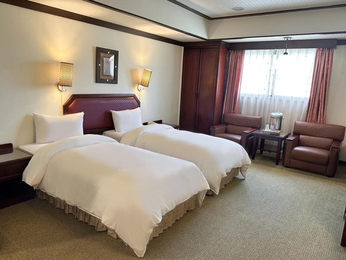 Guide Hotel Changhua Jhongjheng Exterior photo
